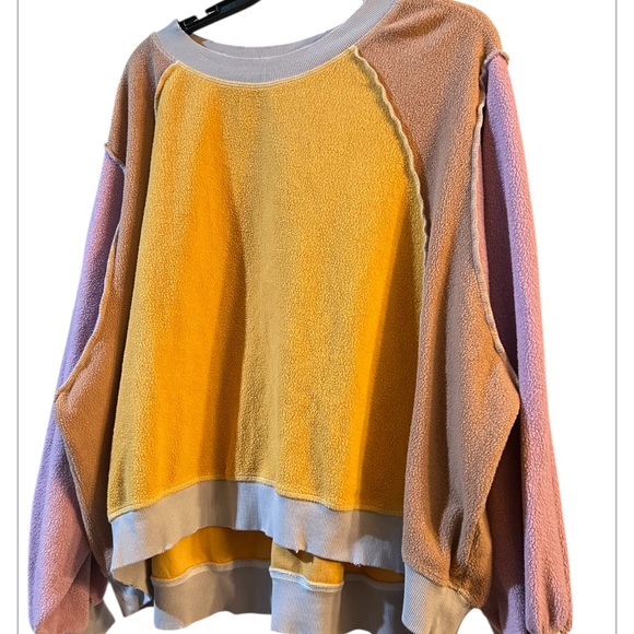 We The Free  Colorblock Over Sized distressed sweatshirt - - Picture 2 of 7